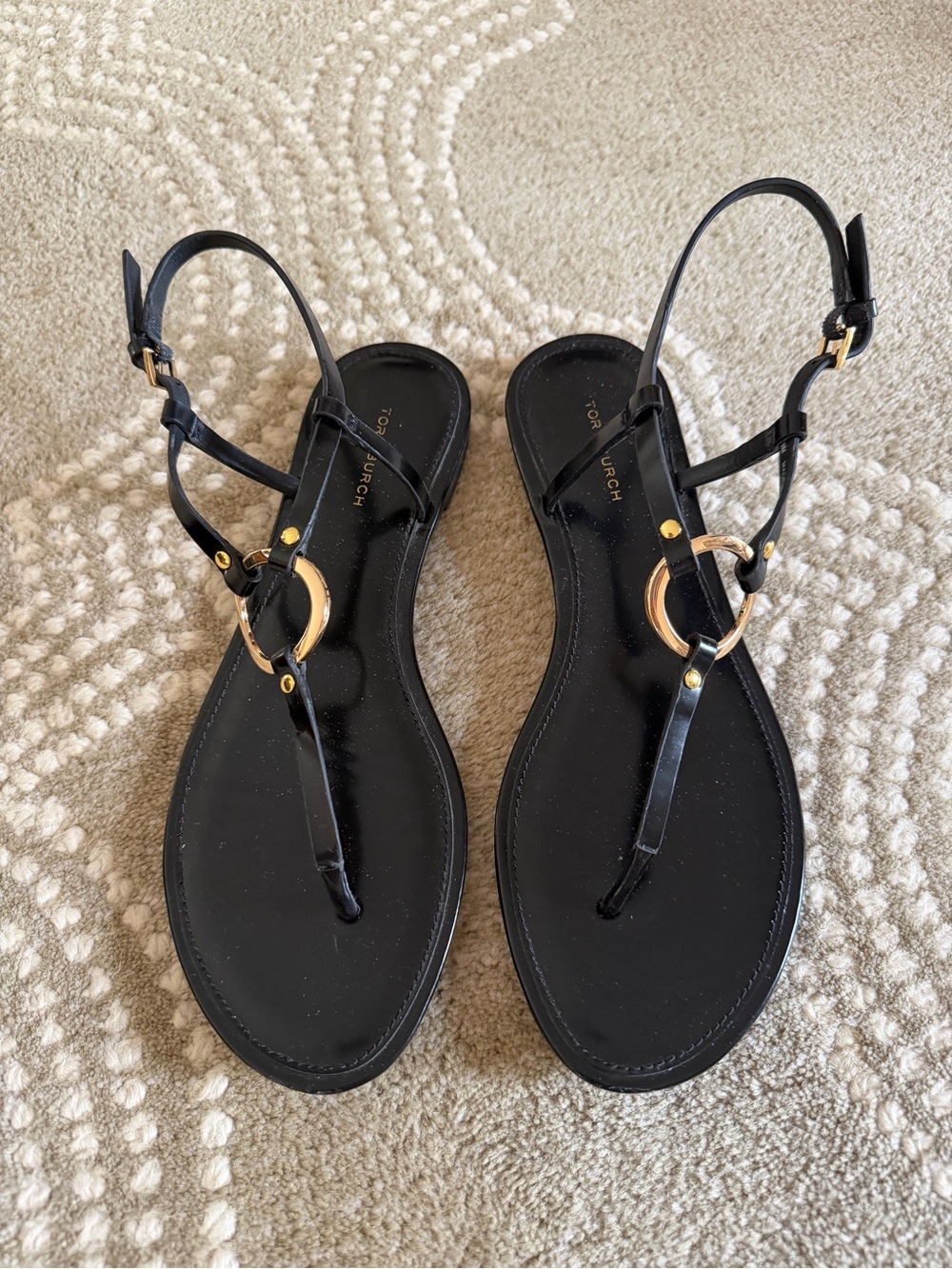 Tory Burch Black Leather Ring Sandal. Size 8